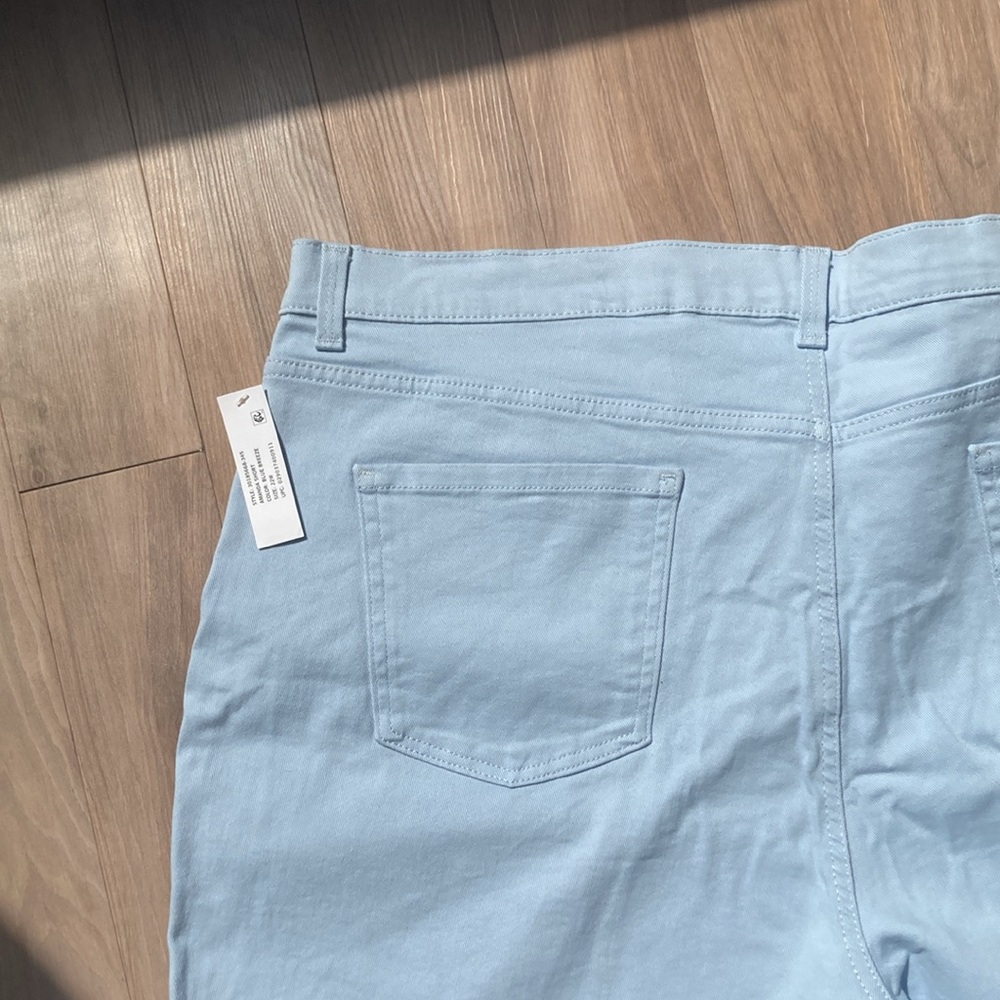 Gloria Vanderbilt Amanda denim short slimming panel blue breeze 22W - Picture 7 of 16